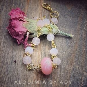 White jade Rose quartz and Gold Beaded Bracelet